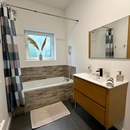 Style Loft - - 3 Διαμέρισμα *